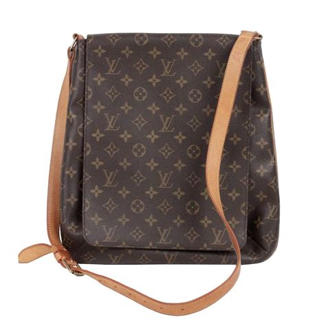 louis vuitton flap